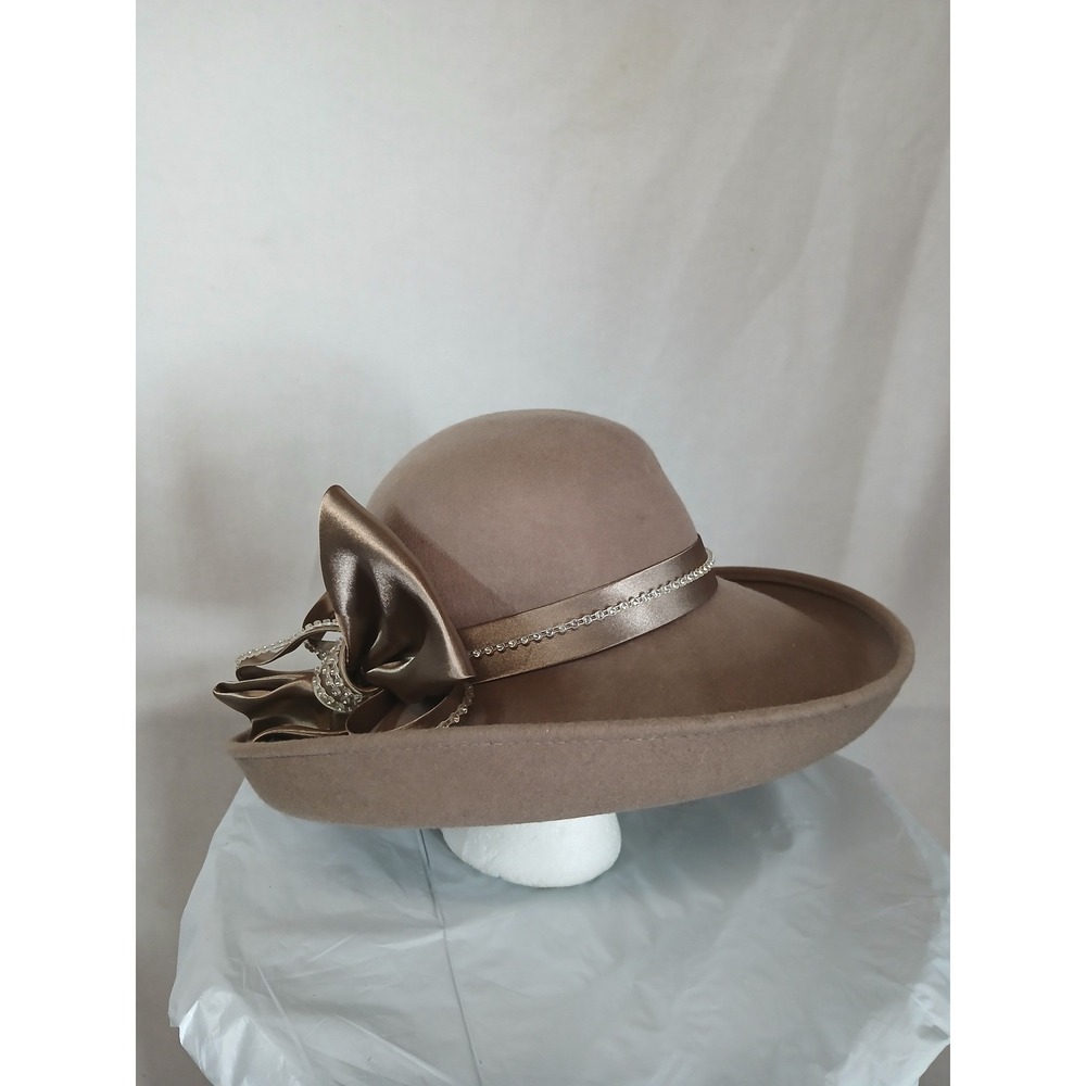 August Accessories Taupe 100% Wool Felt Cloche Hat Rhinestone Bow Derby Church